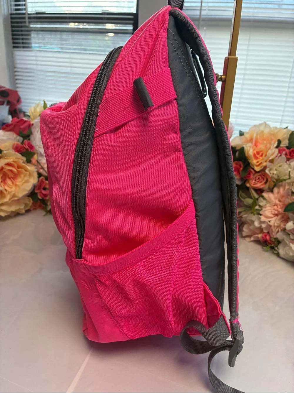 Under Armour Hustle Jr II T-Ball Bat Pack Pink Gray Baseball Backpack UASB-HJBP2